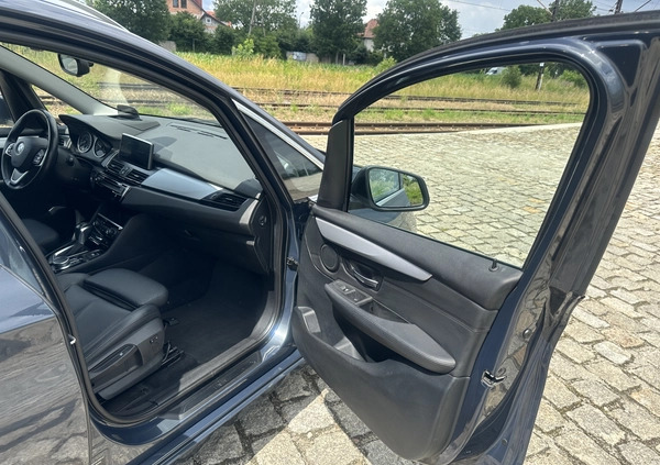 BMW Seria 2 cena 45900 przebieg: 200000, rok produkcji 2016 z Wrocław małe 781